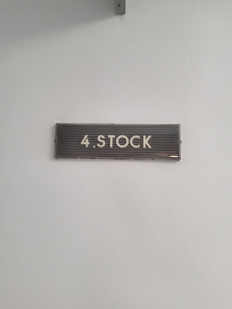 Stockwerksbeschilderung