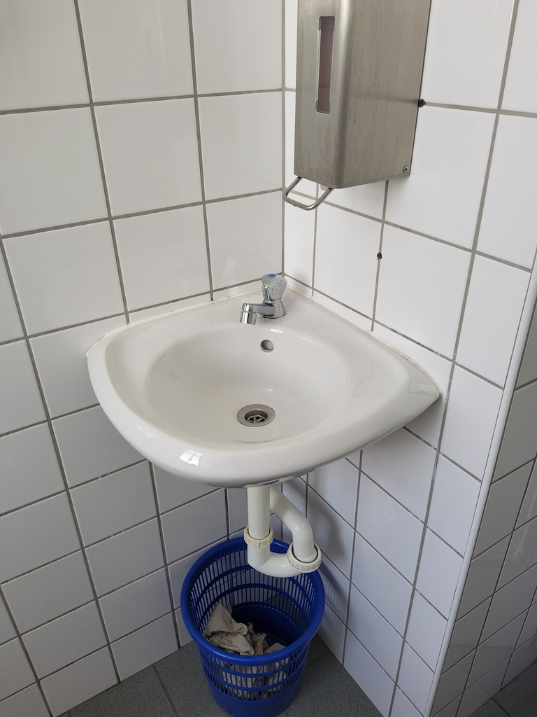 Eckwaschbecken Villeroy & Boch