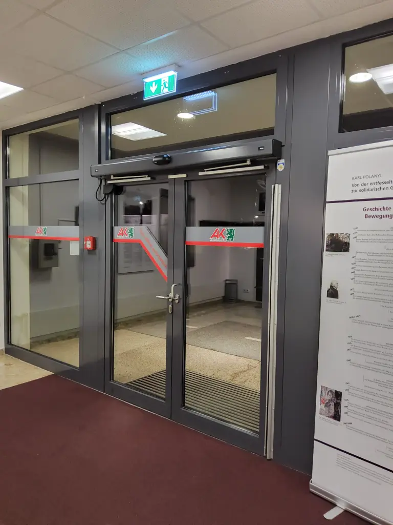 Windfangtüre Alu/Glas, 190x220, rechts