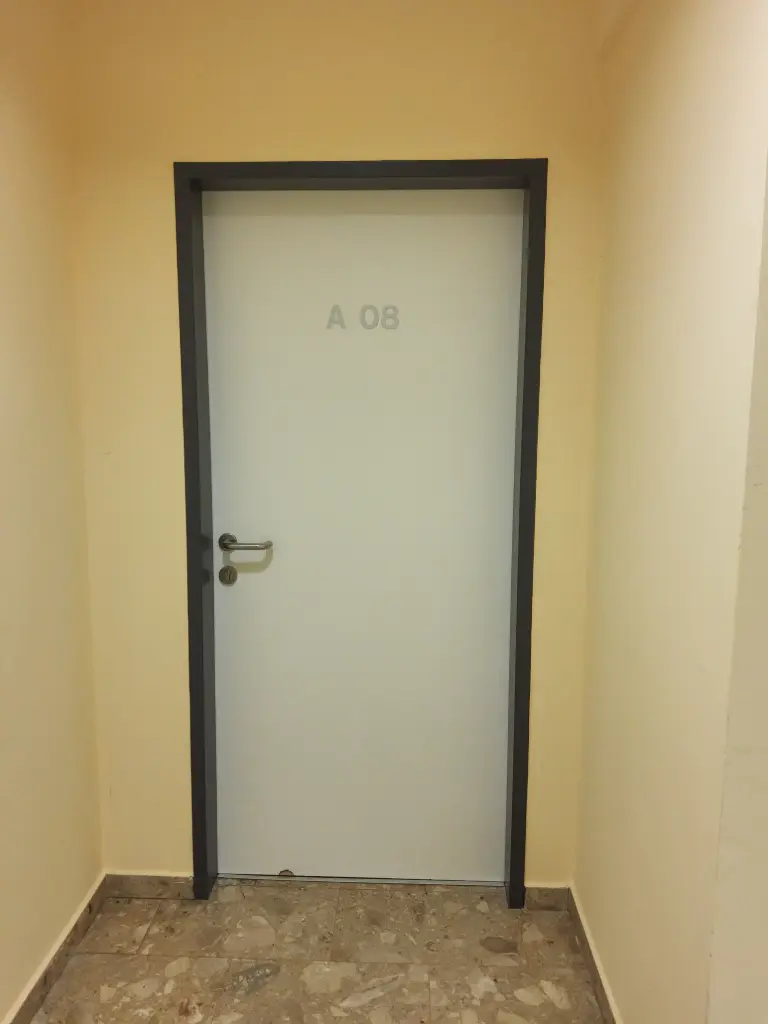 Brandschutztüre 85x197, links