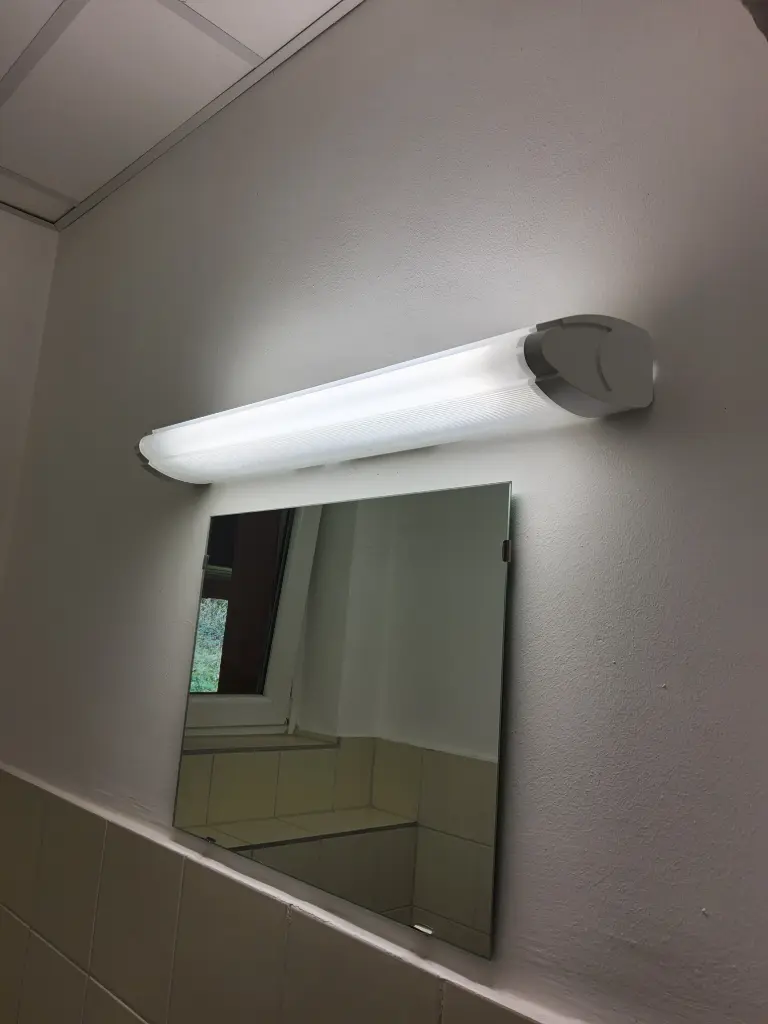 Wand-/Deckenleuchte, 60cm