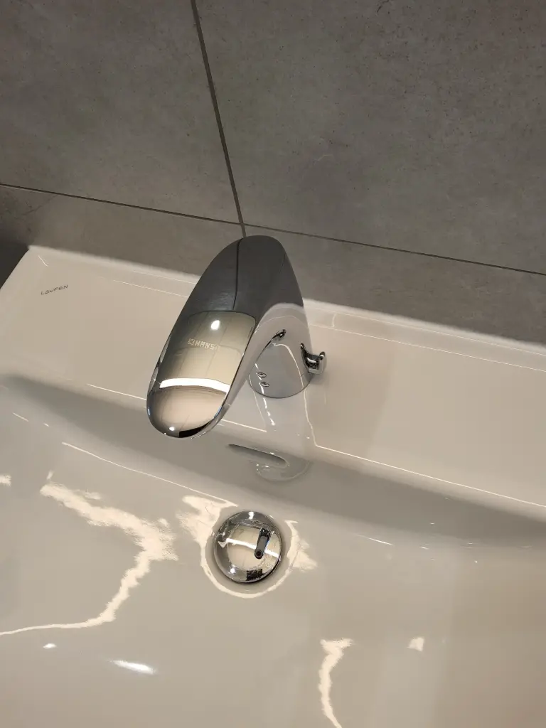 Waschtischarmatur mit Sensor Hansa