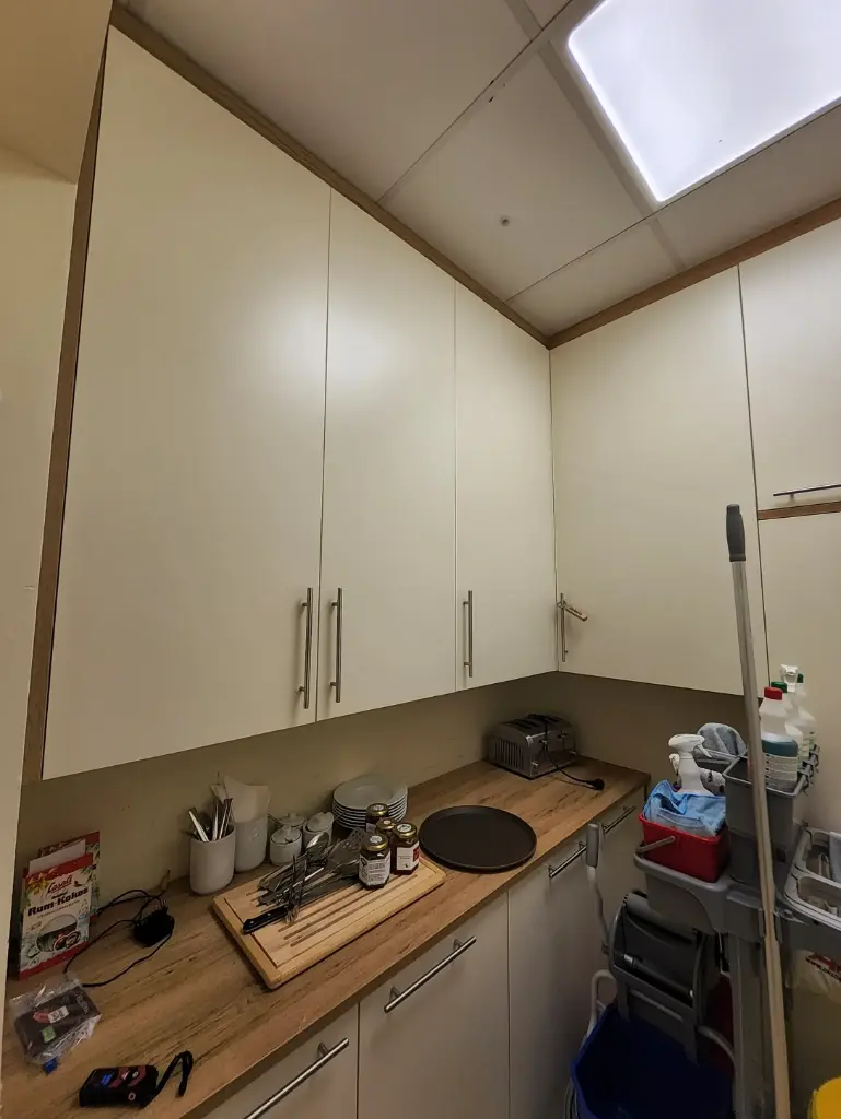 Teeküche Oberschrankzeile, 163x40x136