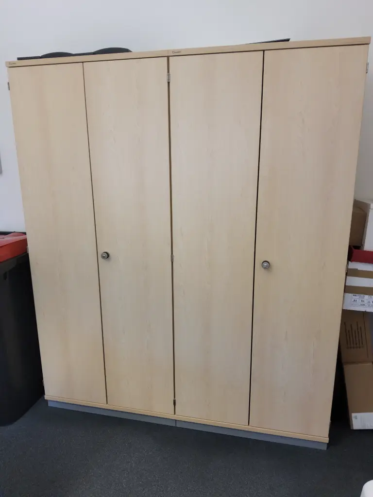 Büroschrank Birkenoptik, 81x195