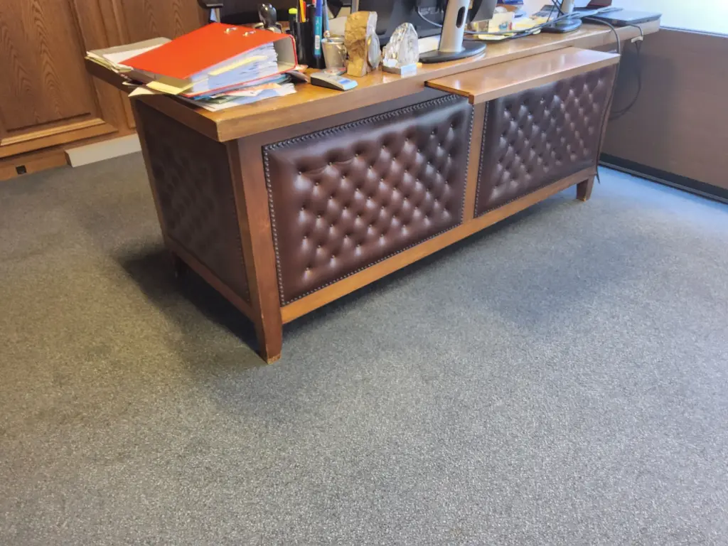 Schreibtisch Vintage mit Lederapplikationen, 184,5x82,5x75