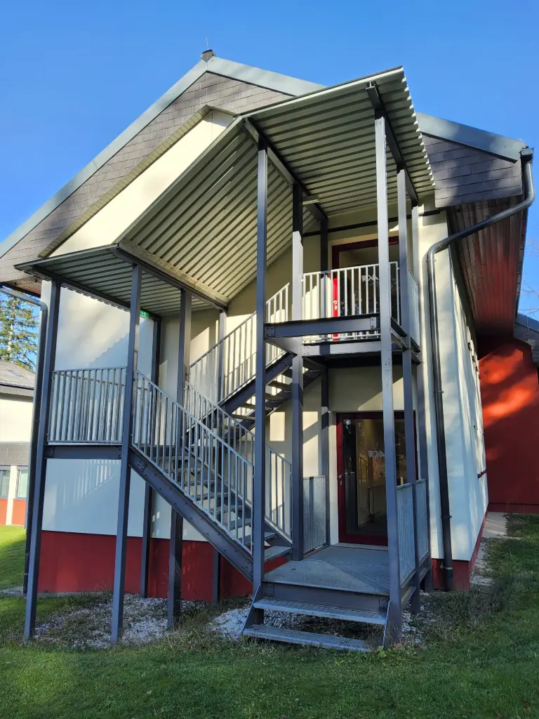 Feuertreppe Stahlkonstruktion verzinkt