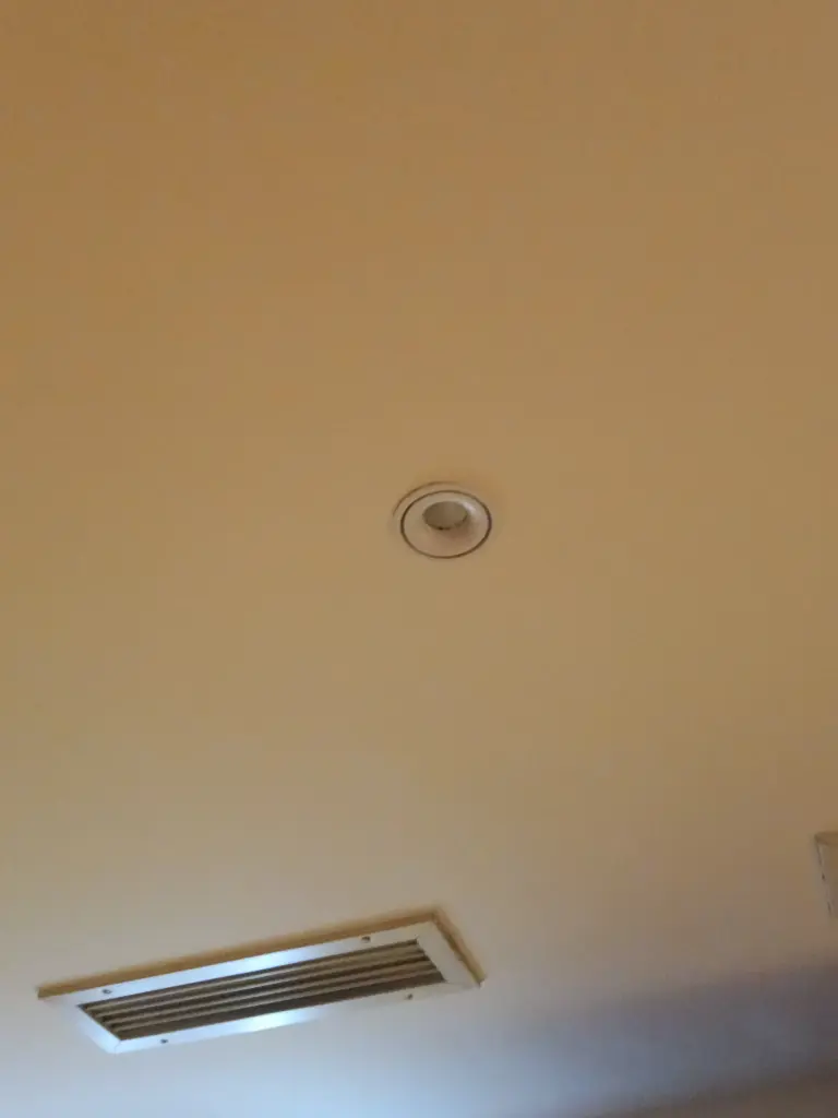 Deckeneinauspot weiß, ca 6cm