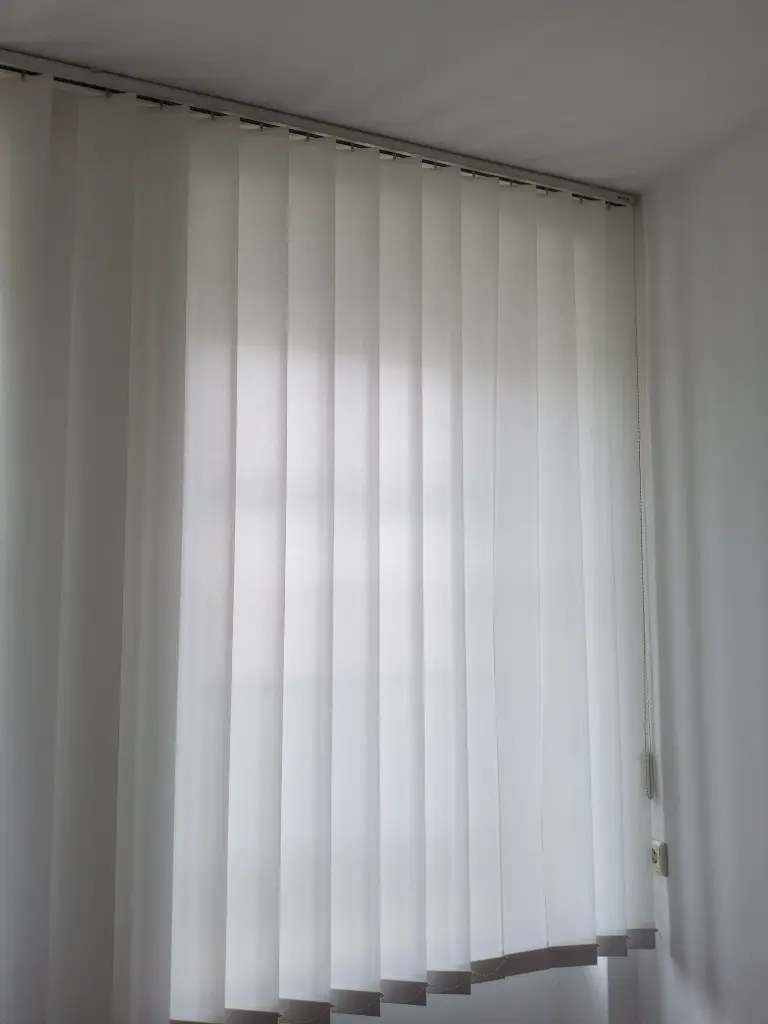 Lamellenvorhang weiß 200