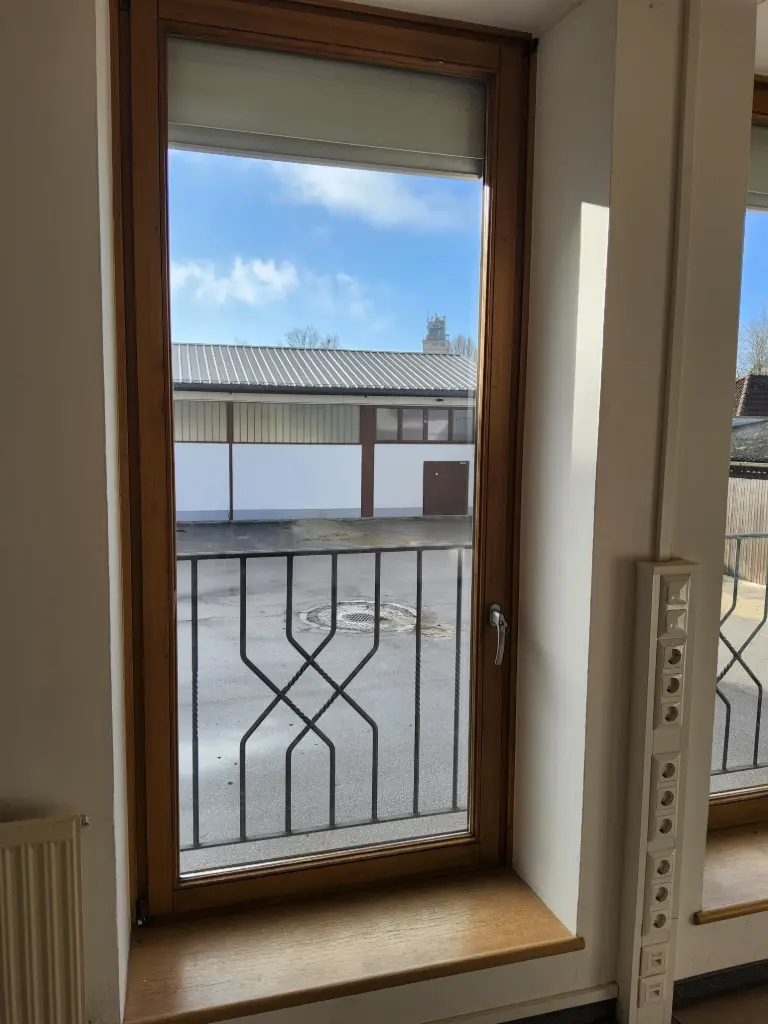 Fenster Holz 228x105 versperrbar, inkl. Schlüssel