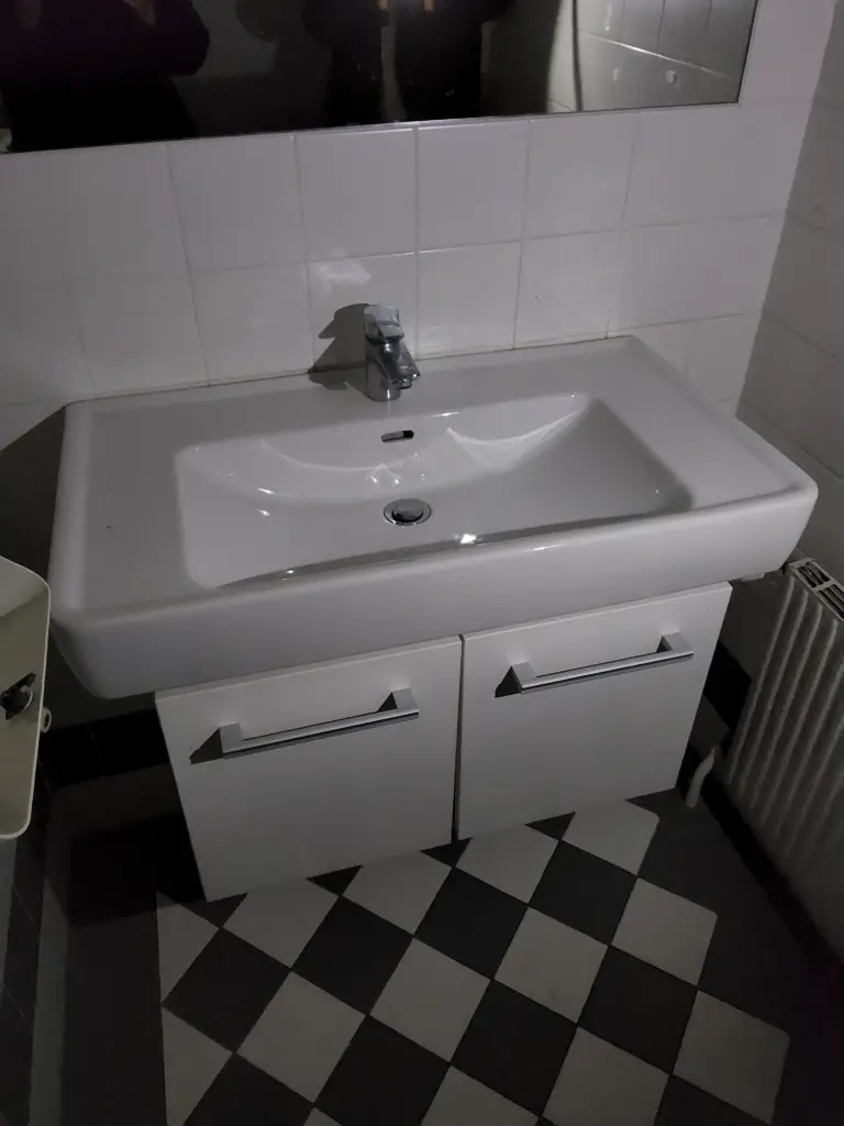 Waschbecken Laufen 84x48