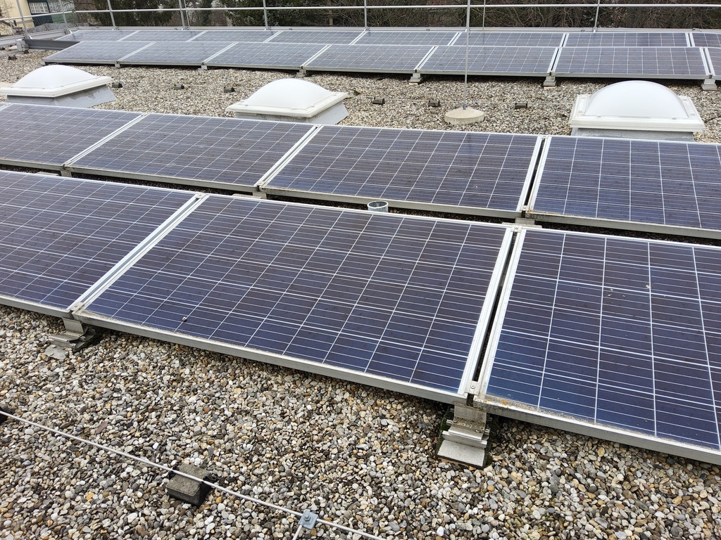 Photovoltaik-Paneel klein