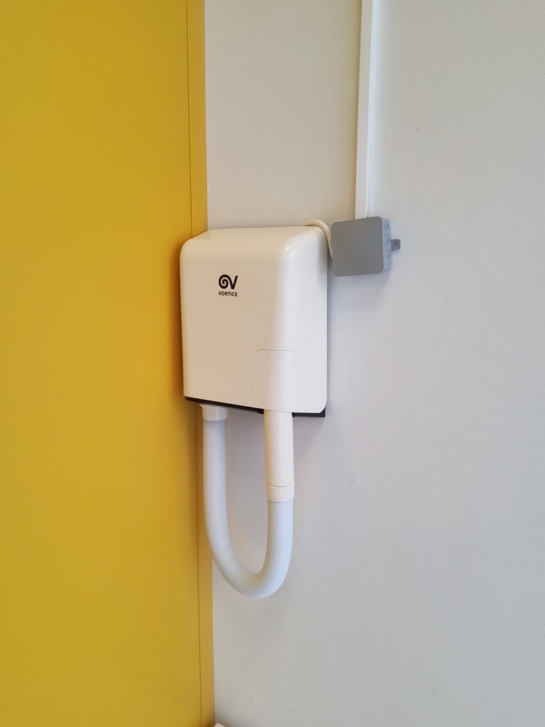 Föhn Schwimmbad barrierefrei