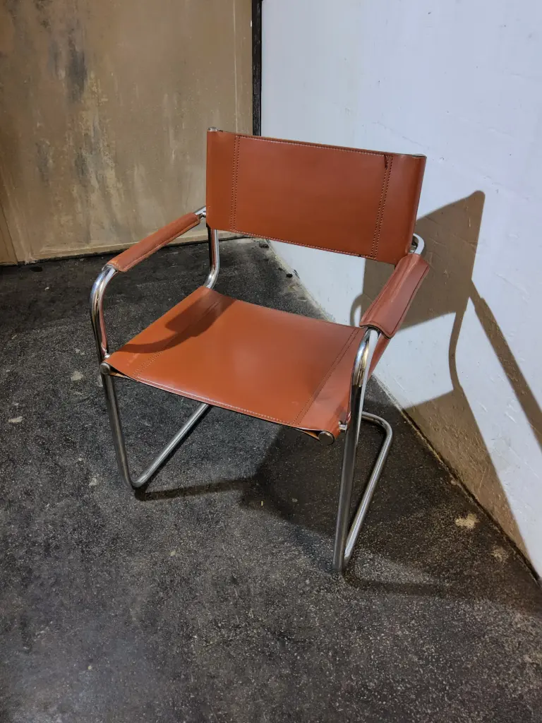 Freischwinger Leder rotbraun, Bauhaus-Stil, s. Gutachten 