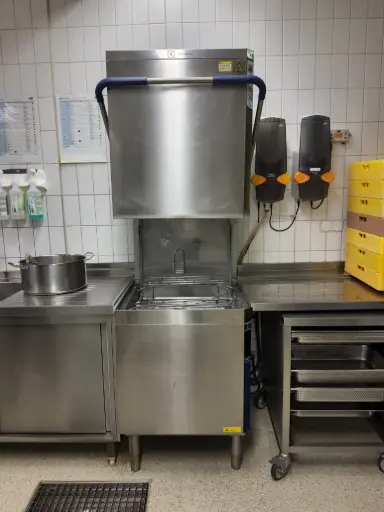 [OMAK] Haubengeschirrspüler Großküche