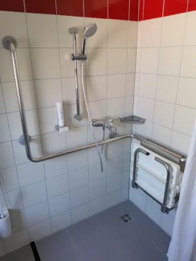 [OMAK] Duscheinheit barrierefrei 
