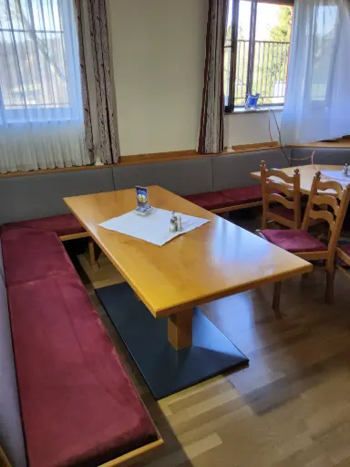 [OMAK] Tisch rechteckig Stüberl