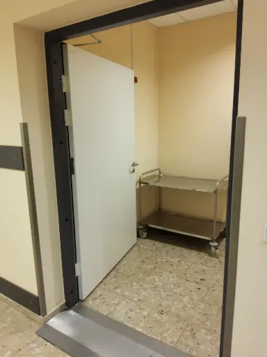 [OMAK] Brandschutztüre Metall 104x200 rechts