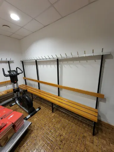 [OMAK] Garderobe mit Sitzfläche 370cm