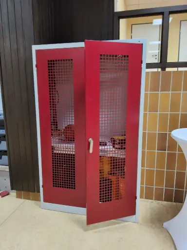 [OMAK] Sportgeräteschrank