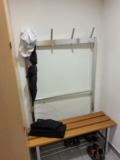 [OMAK] Garderobeneinheit 112