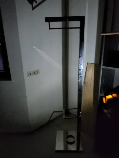 [LOOSD] Garderobe glänzend