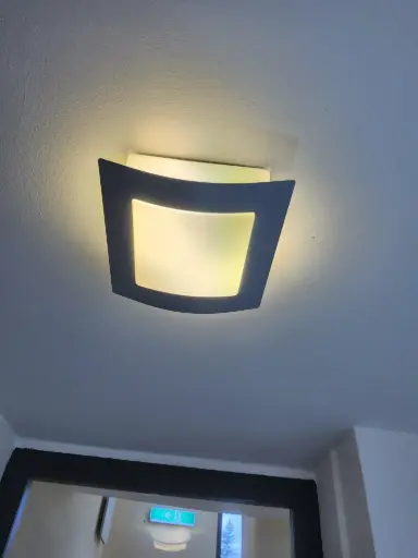 [OMAK] Deckenleuchte quadratisch, mit Alurahmen