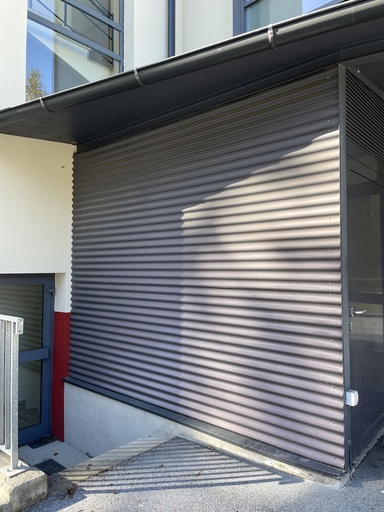 Wellblech Fassade, ca. 3x3m