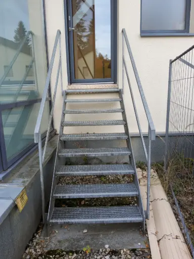 [OMAK] Außenstiege feuerverzinkt, 9 Stufen